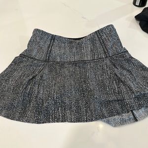 Lululemon pleated tennis skirt size 6 tall
